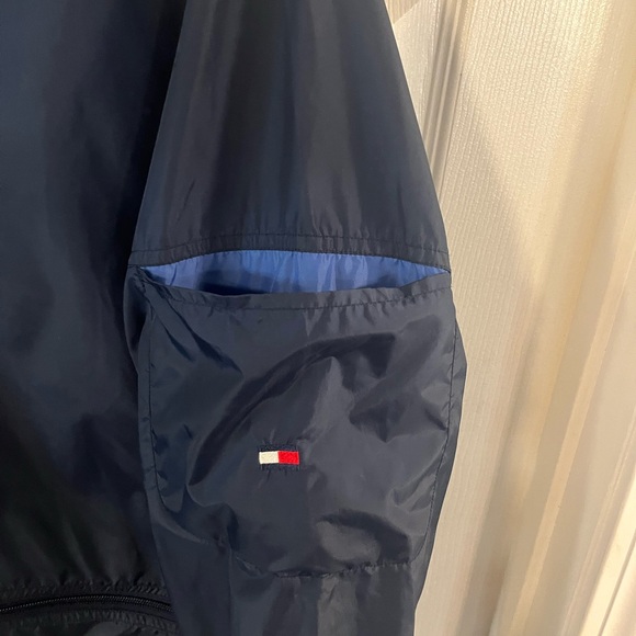 Tommy Hilfiger XL men’s windbreaker - Picture 6 of 12